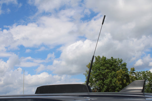 ***COMING SOON*** 10-in-1 "Brick Fin" Antenna, 1x GNSS, 4x 5G/4G, 4x WiFi, 1x Triband Whip, Black